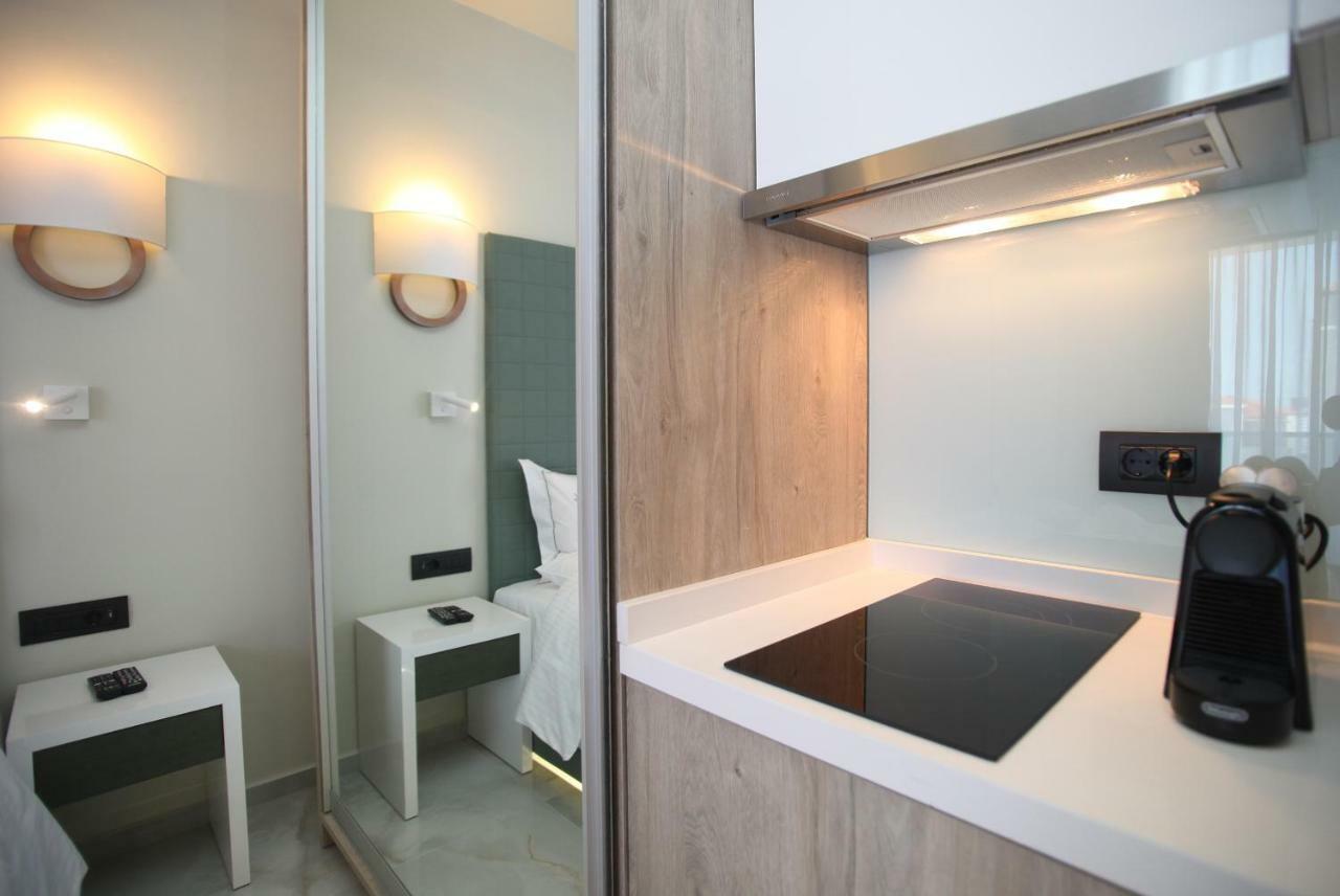 Athinais Luxury Apartments Hanioti Eksteriør bilde